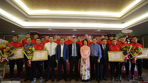 Thủ tướng Chính phủ tặng bằng khen cho ĐT futsal Việt Nam thi đấu xuất sắc tại Futsal World Cup  2021